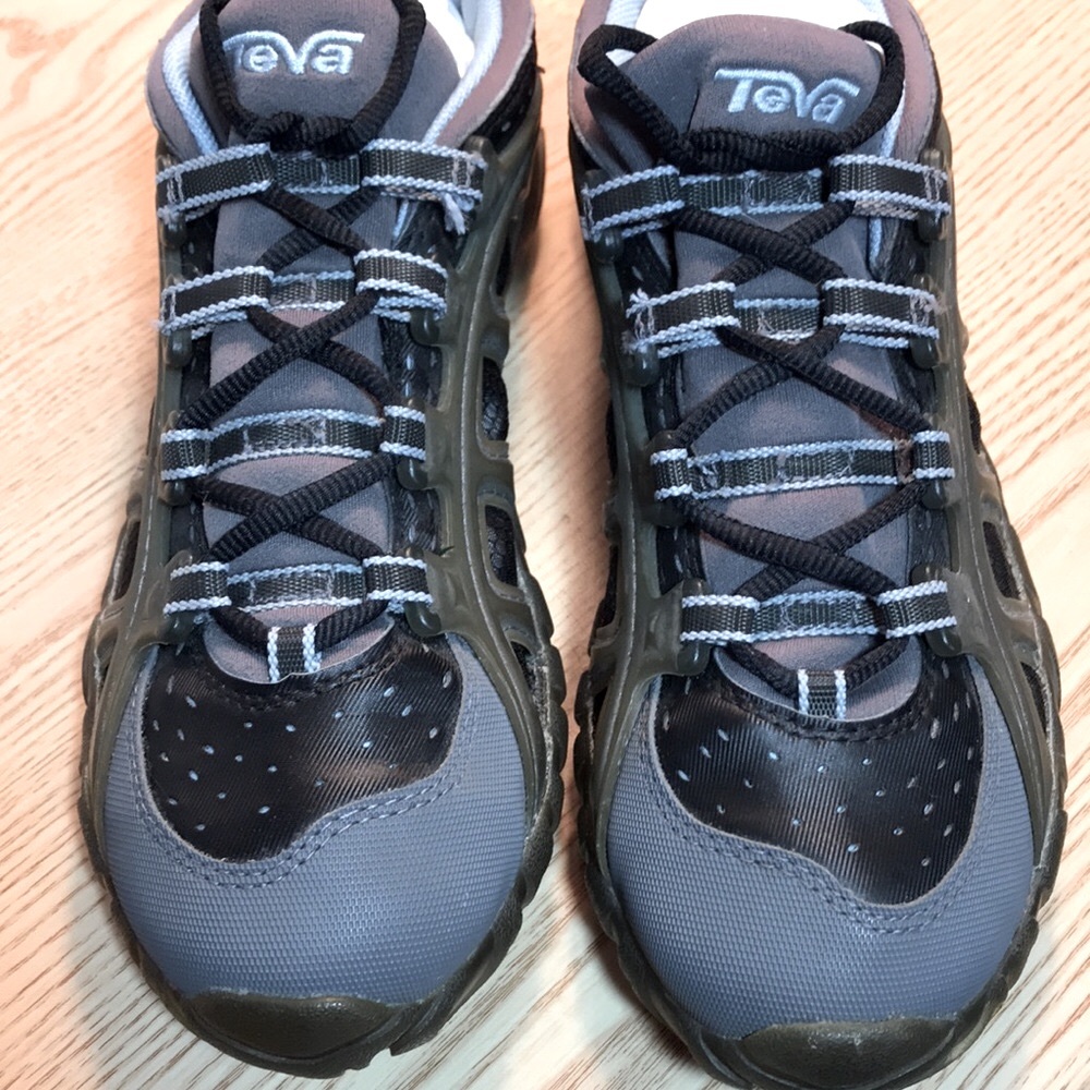 TEVA Gamma Hydro water sport sneaker hiking Women’s size 8 shoe  black grey